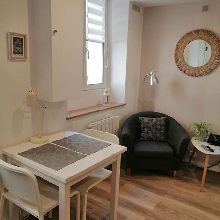 Le Vauban, Charmant Studio 5 Minutes Du Chateau แวร์ซาย ภายนอก รูปภาพ