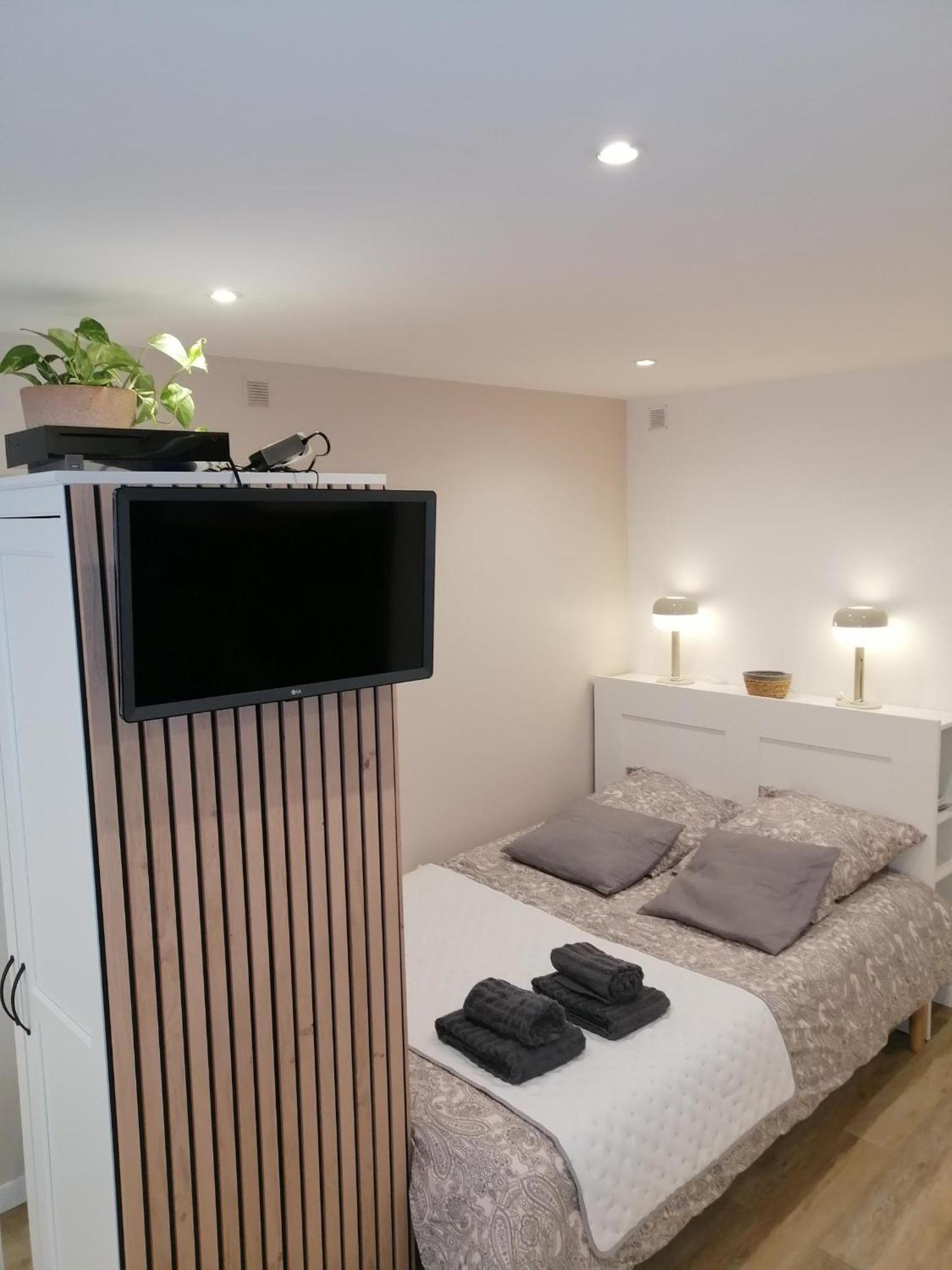 Le Vauban, Charmant Studio 5 Minutes Du Chateau แวร์ซาย ภายนอก รูปภาพ